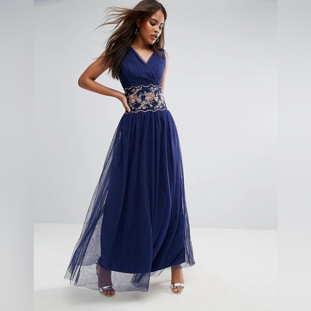 NWT Little Mistress Tall Navy Maxi Dress With Embroidered Floral Details